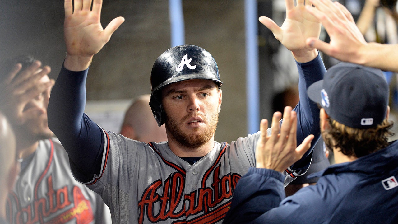 Braves GM says team is keeping Freddie Freeman during Twitter chat